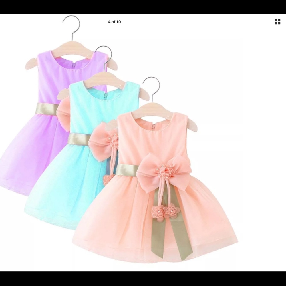 NWT beautiful little girls dress 👗